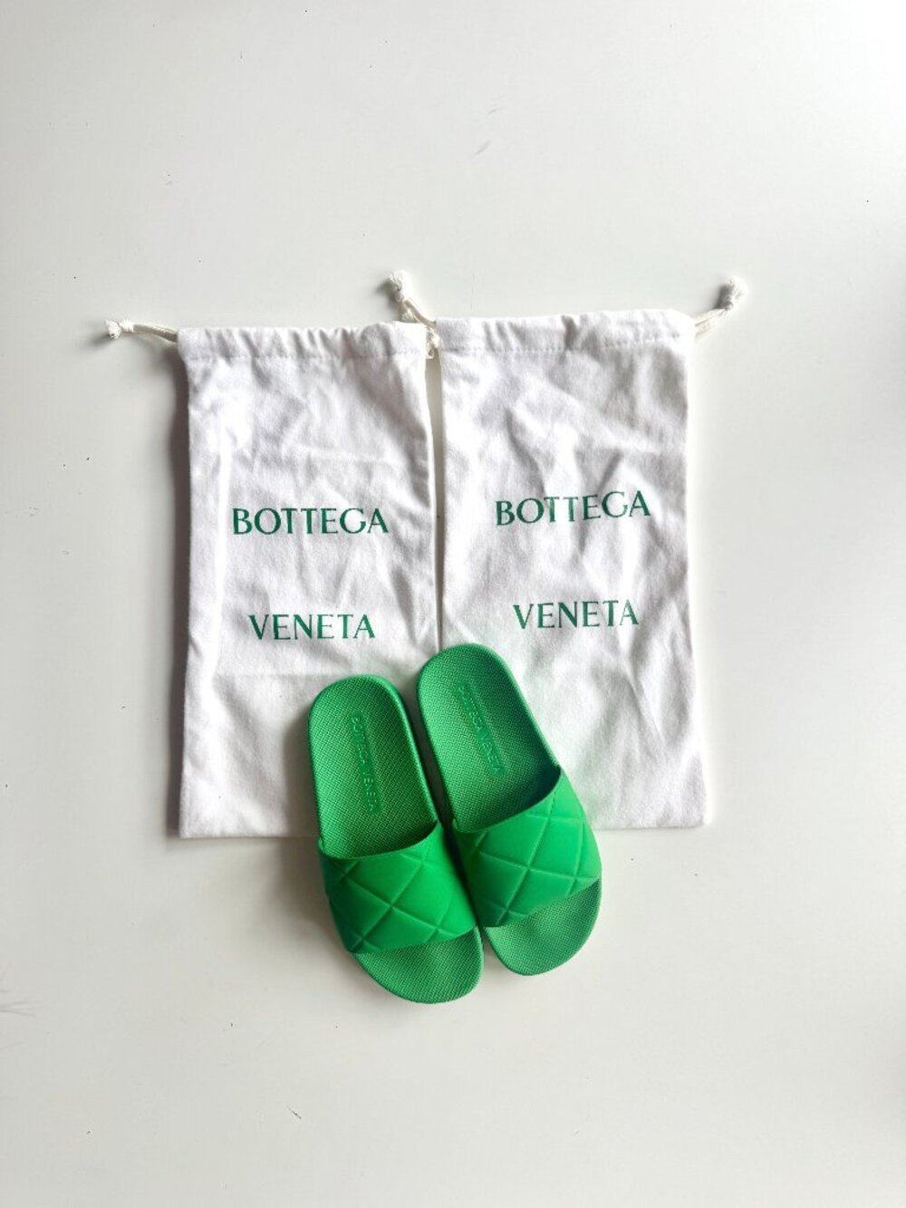 BOTTEGA VENETA Parakeet Green Rubber Intrecciato Pool Slides Sandals, Size 37